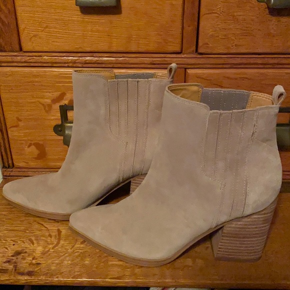 Cloud suede booties Clearance